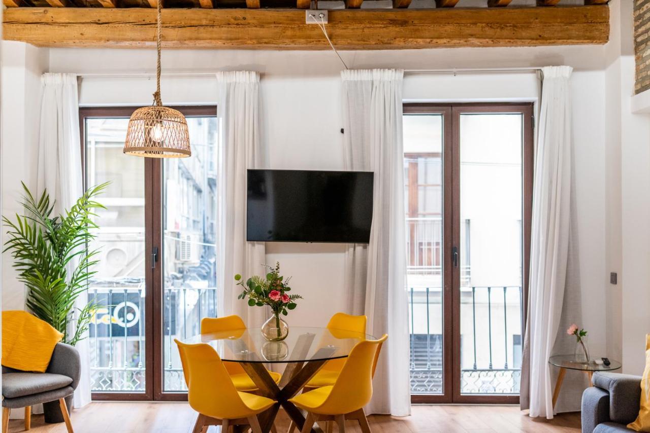 Wekey Homes Granada, Mesones Central Suites Экстерьер фото