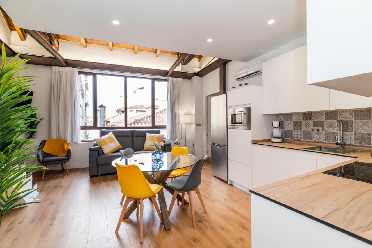 Wekey Homes Granada, Mesones Central Suites Экстерьер фото