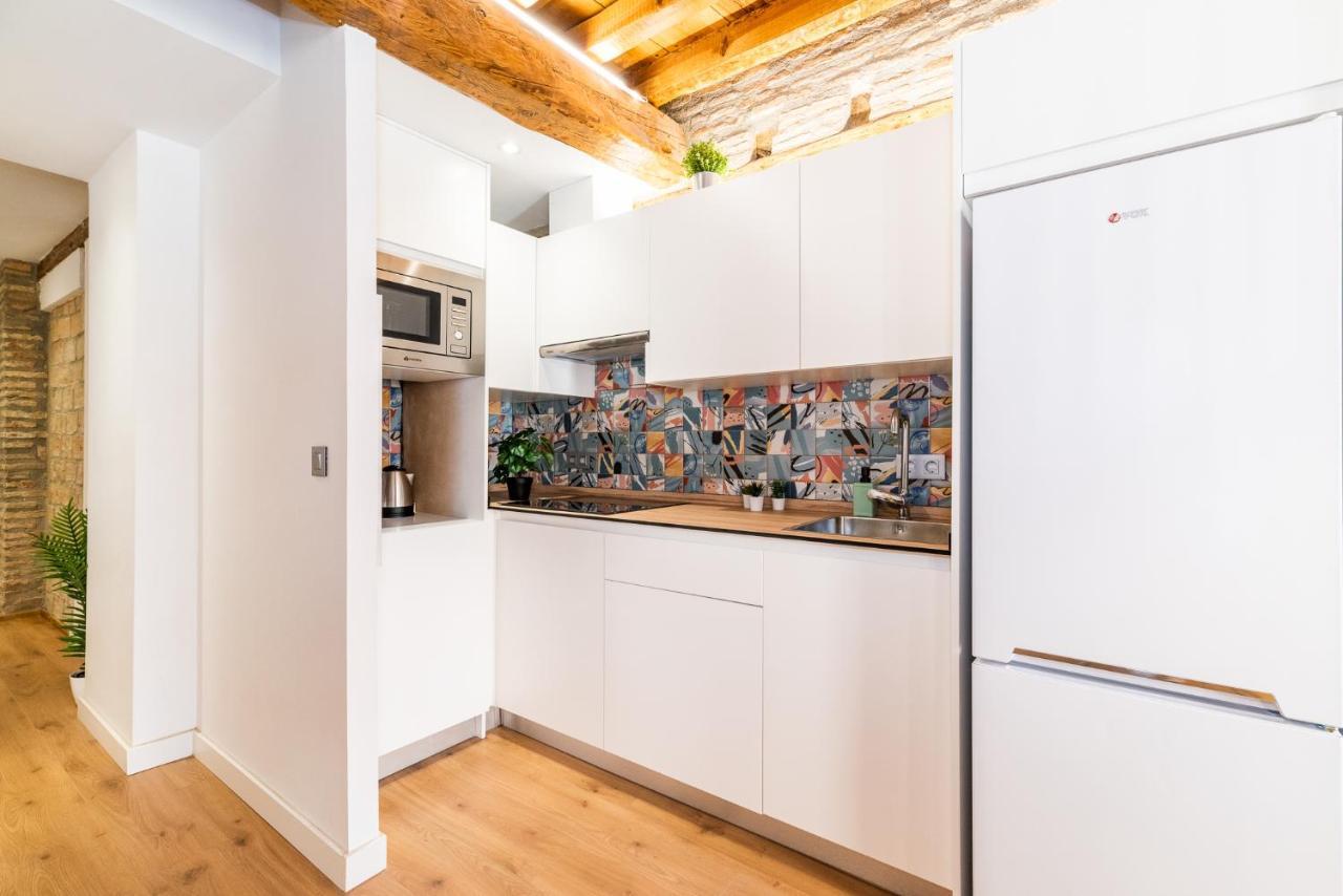 Wekey Homes Granada, Mesones Central Suites Экстерьер фото