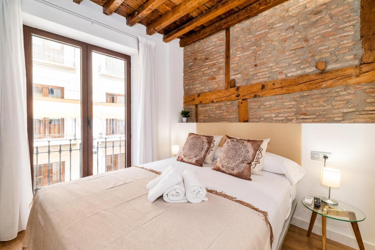 Wekey Homes Granada, Mesones Central Suites Экстерьер фото
