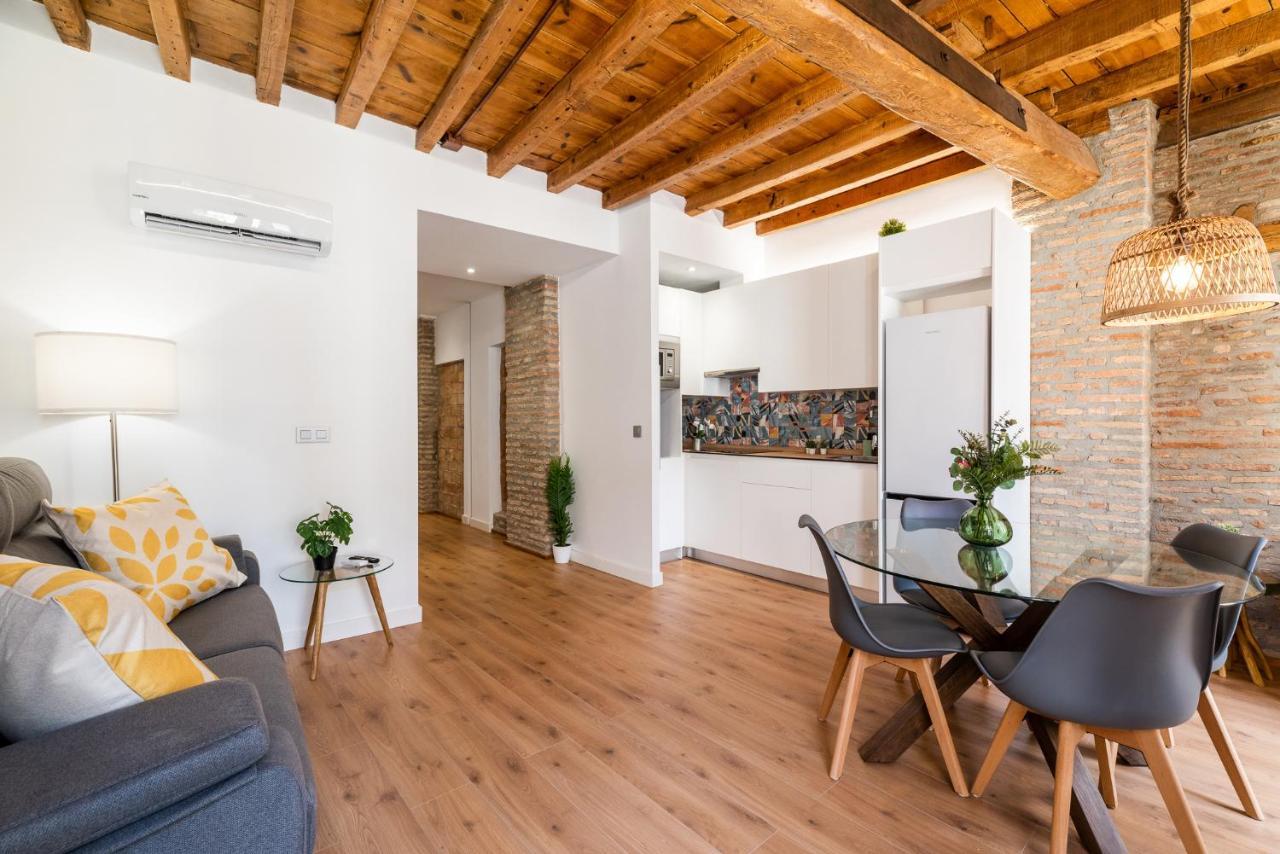 Wekey Homes Granada, Mesones Central Suites Экстерьер фото