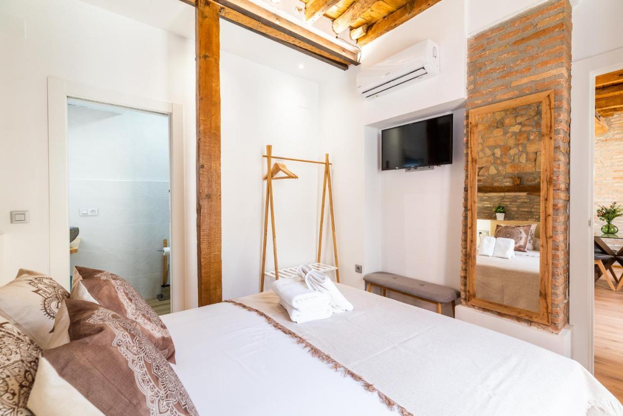 Wekey Homes Granada, Mesones Central Suites Экстерьер фото